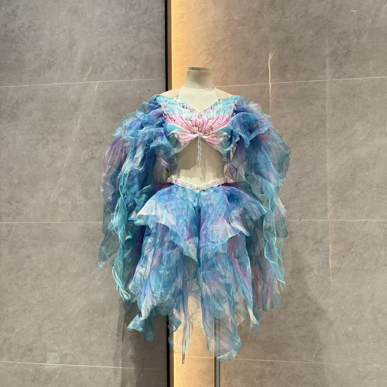 Mermaid Water Dance Skirt Prin - Aquarium & Marine Museum Universiti Malaysia Sabah Kota Kinabalu Sabah Photos ulasan dan harga